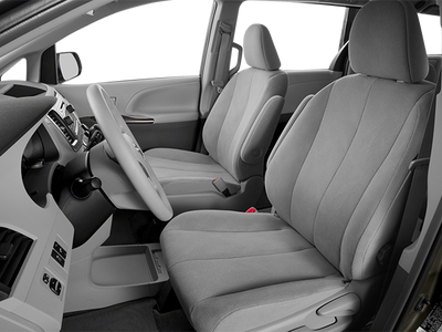 2014 Toyota Sienna SE 8 Passenger