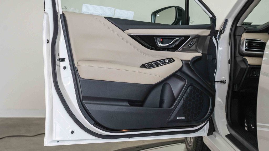 2025 Subaru LEGACY Limited