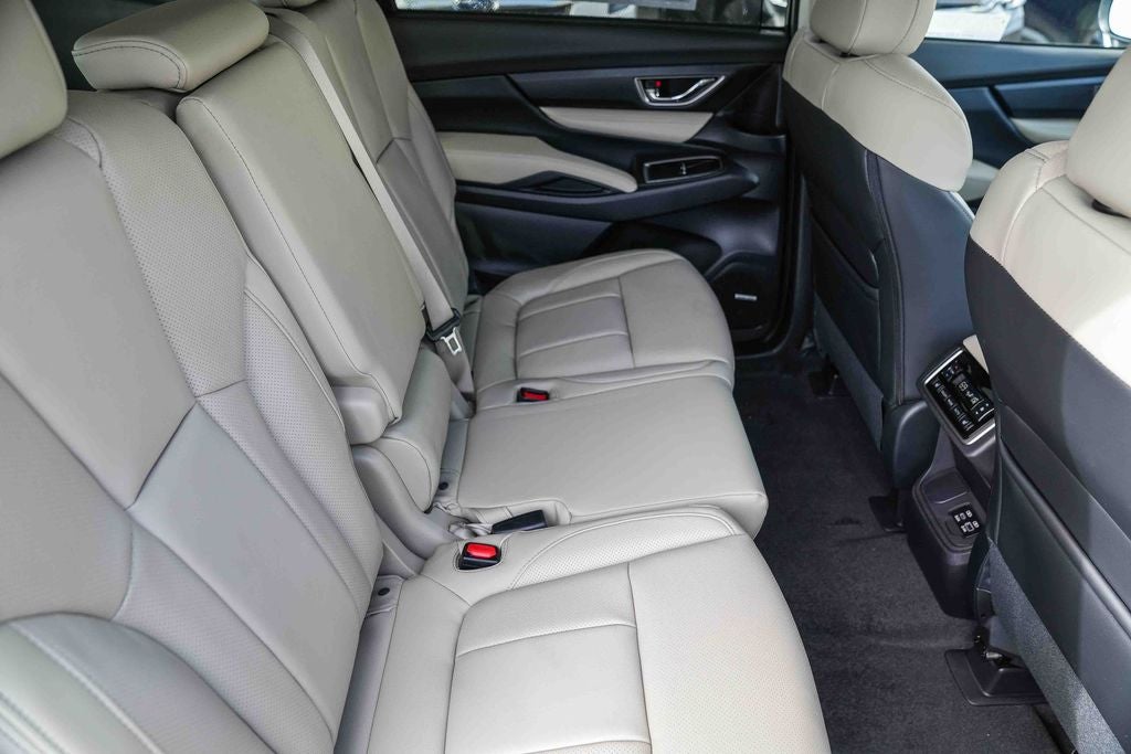 2025 Subaru ASCENT Limited 8 - Passenger