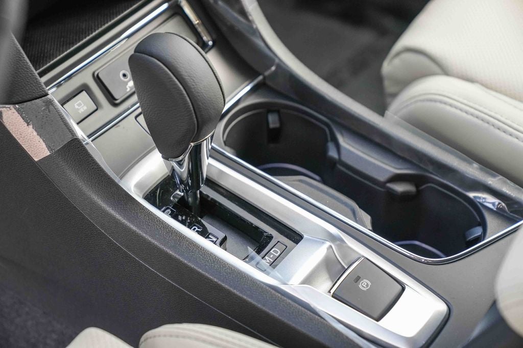 2025 Subaru ASCENT Limited 8 - Passenger