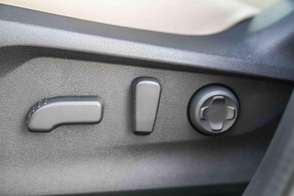 2025 Subaru ASCENT Limited 8 - Passenger