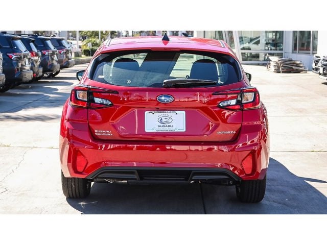 2025 Subaru IMPREZA Base