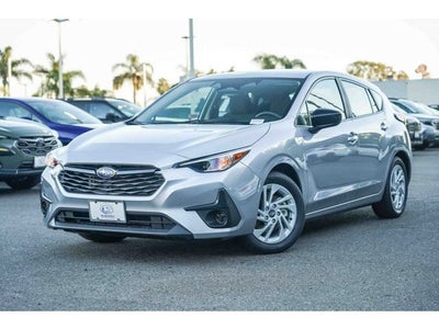 2025 Subaru IMPREZA Base