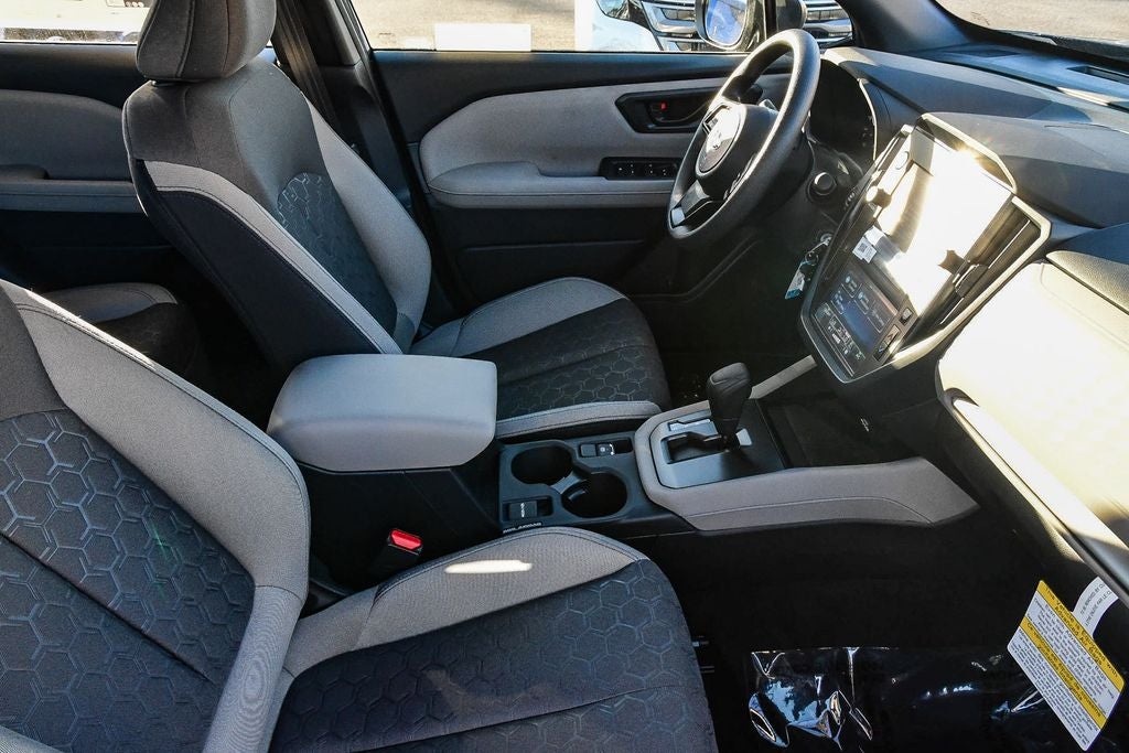 2025 Subaru FORESTER Base