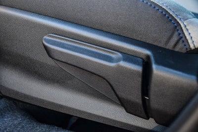 2025 Subaru FORESTER Base