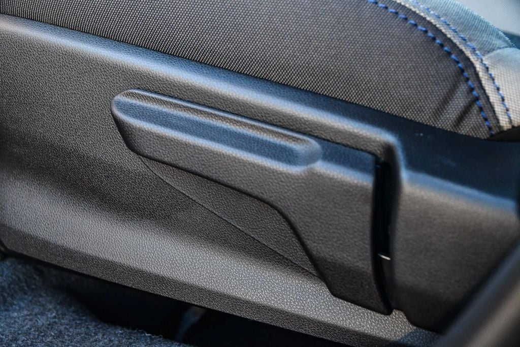 2025 Subaru FORESTER Base