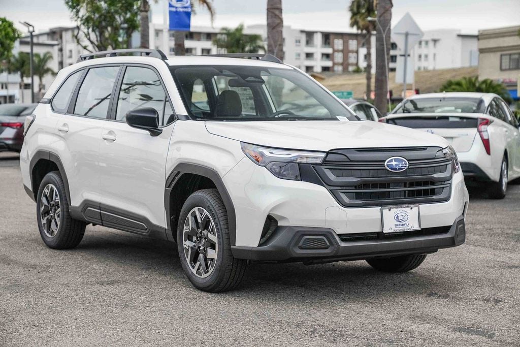 2025 Subaru FORESTER Base