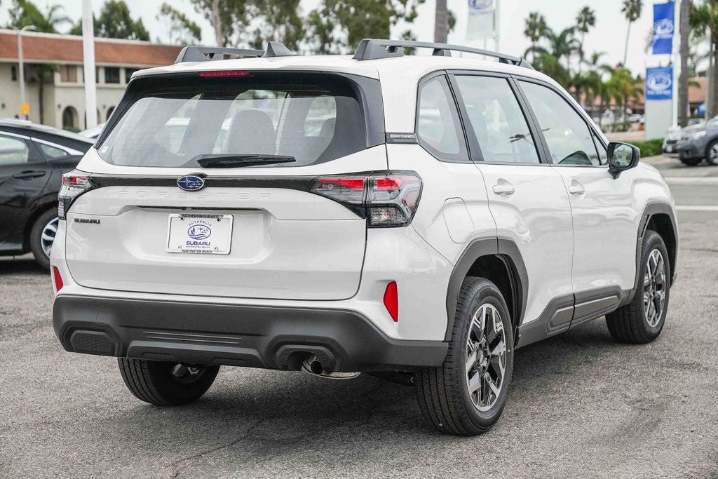 2025 Subaru FORESTER Base