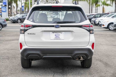 2025 Subaru FORESTER Base