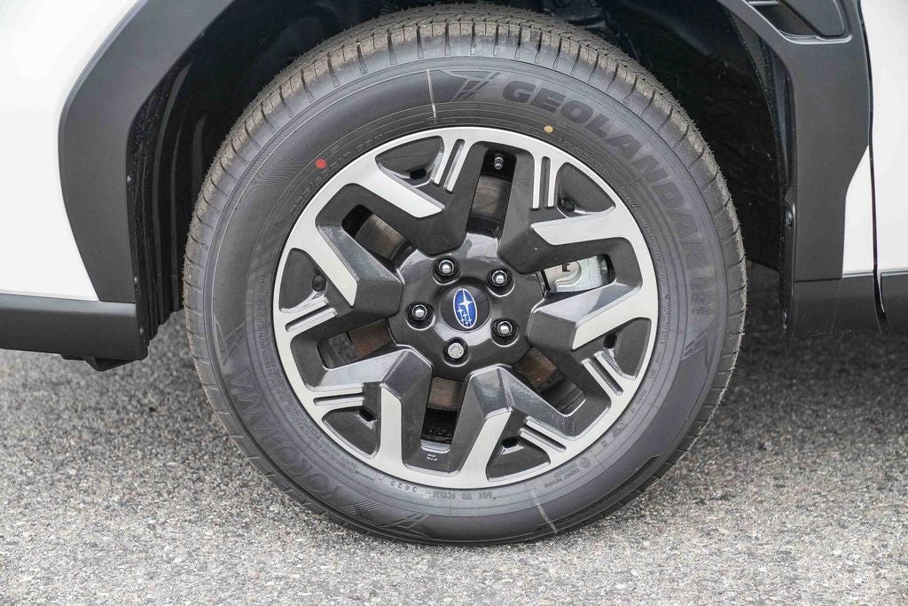 2025 Subaru FORESTER Base