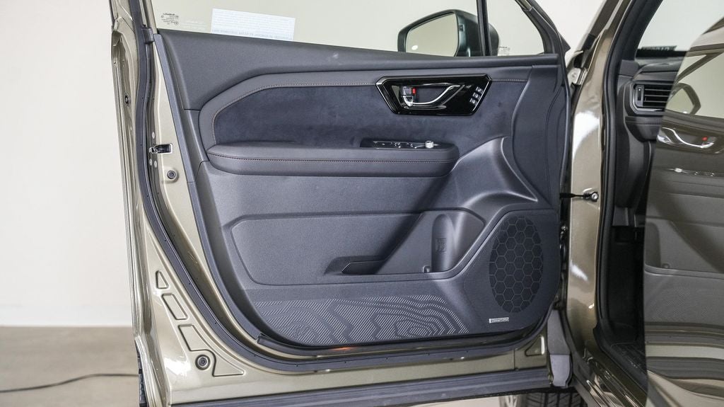 2025 Subaru FORESTER Touring Hybrid