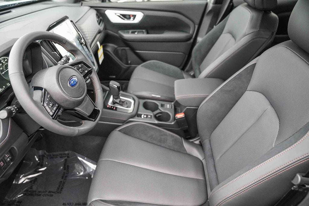 2025 Subaru FORESTER Touring Hybrid