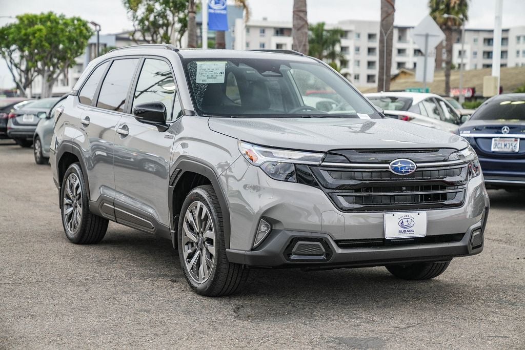 2025 Subaru FORESTER Touring Hybrid