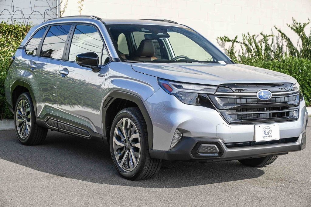 2025 Subaru FORESTER Touring Hybrid