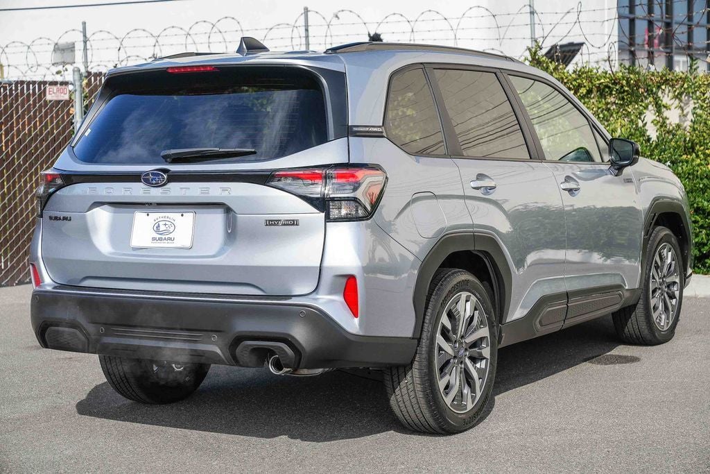 2025 Subaru FORESTER Touring Hybrid