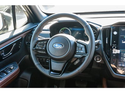 2025 Subaru FORESTER Touring Hybrid