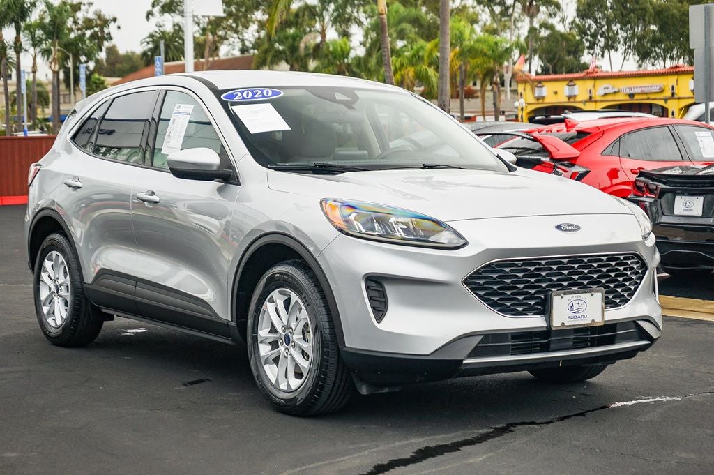 2020 Ford Escape SE
