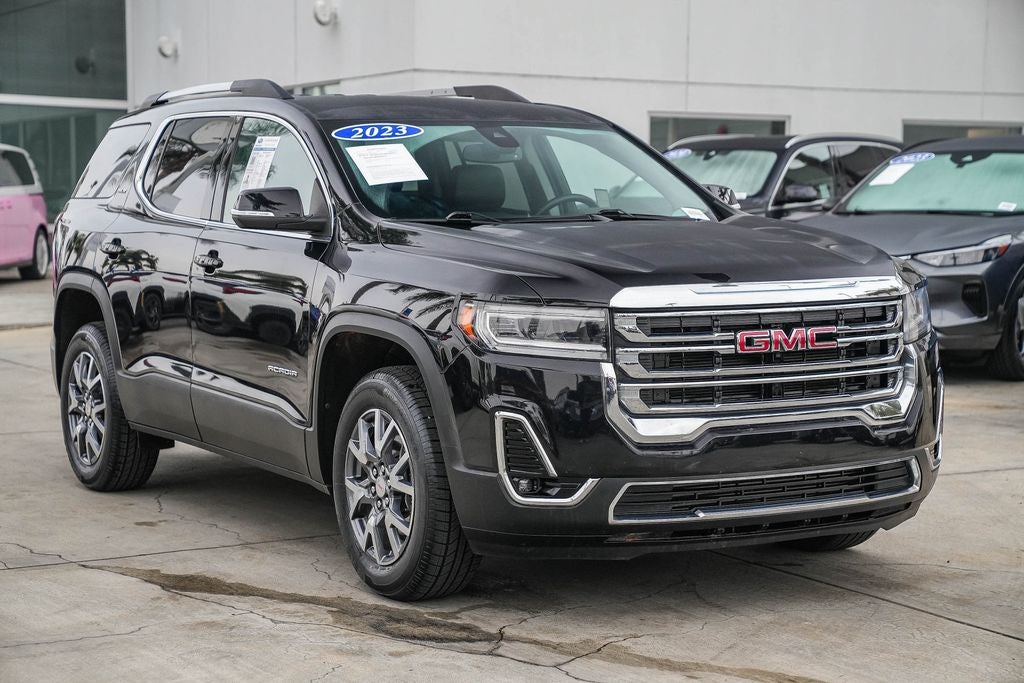 2023 GMC Acadia SLT