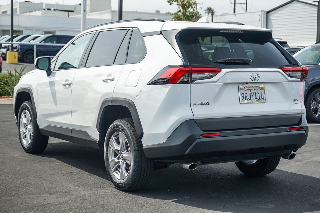 2025 Toyota RAV4 XLE