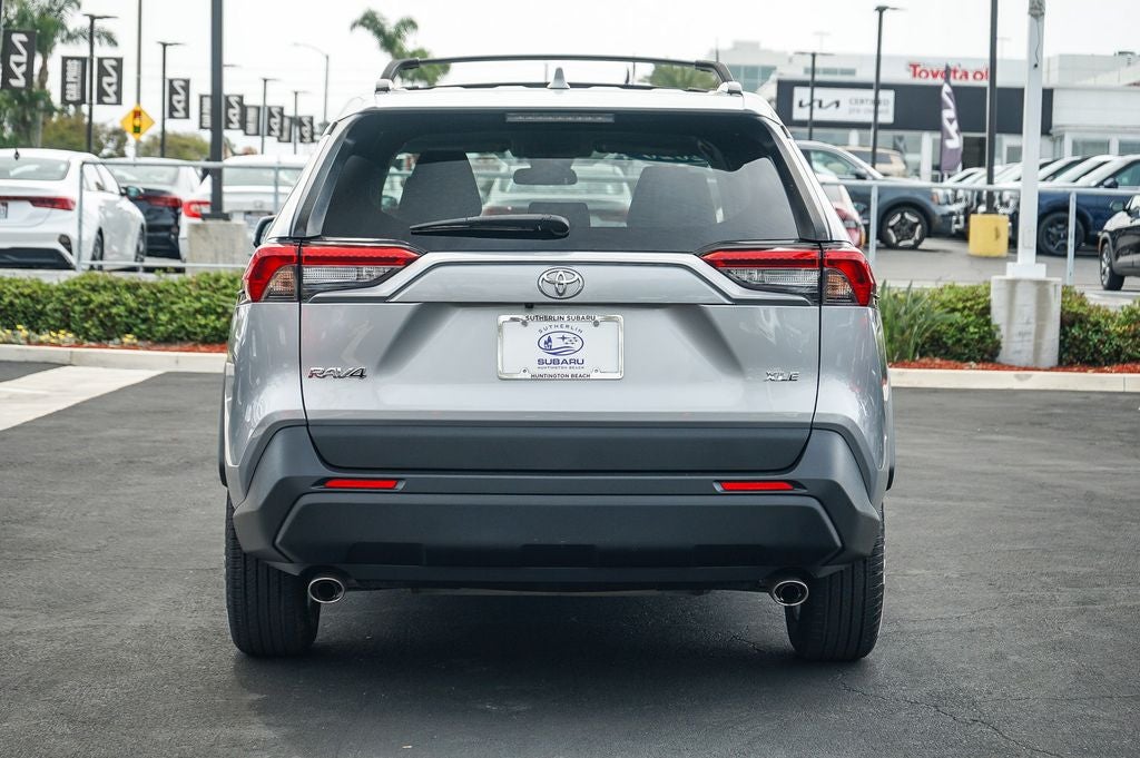 2020 Toyota RAV4 XLE