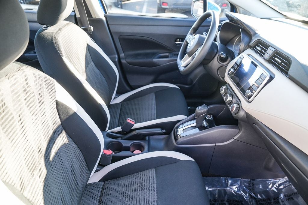 2022 Nissan Versa 1.6 SV