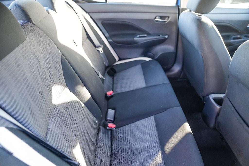 2022 Nissan Versa 1.6 SV