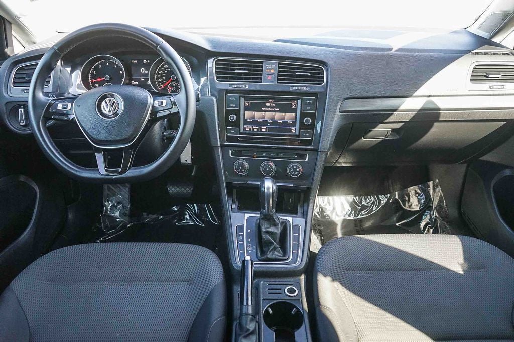 2019 Volkswagen Golf S