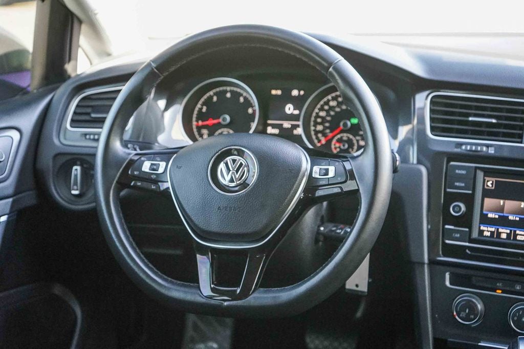 2019 Volkswagen Golf S