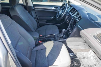 2019 Volkswagen Golf S