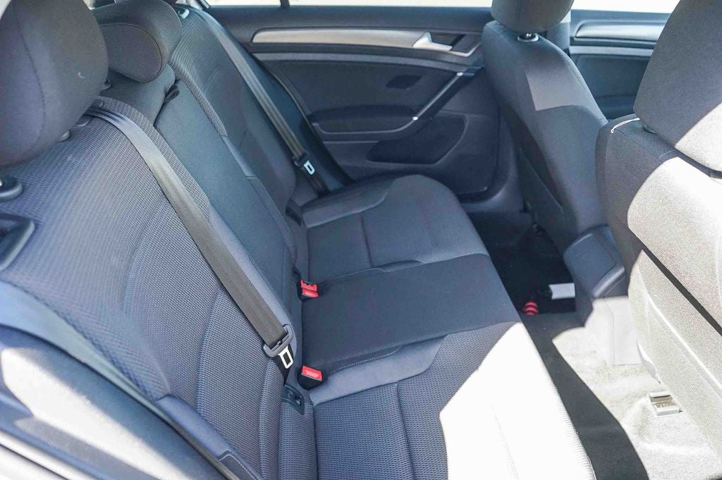 2019 Volkswagen Golf S