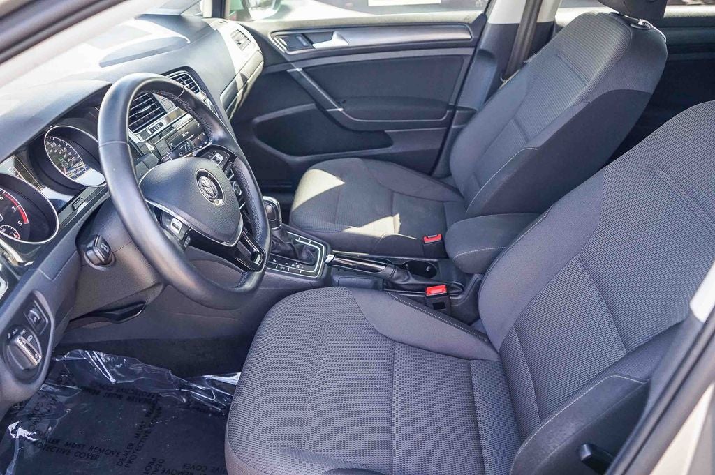 2019 Volkswagen Golf S