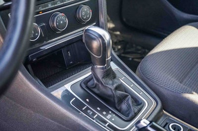 2019 Volkswagen Golf S