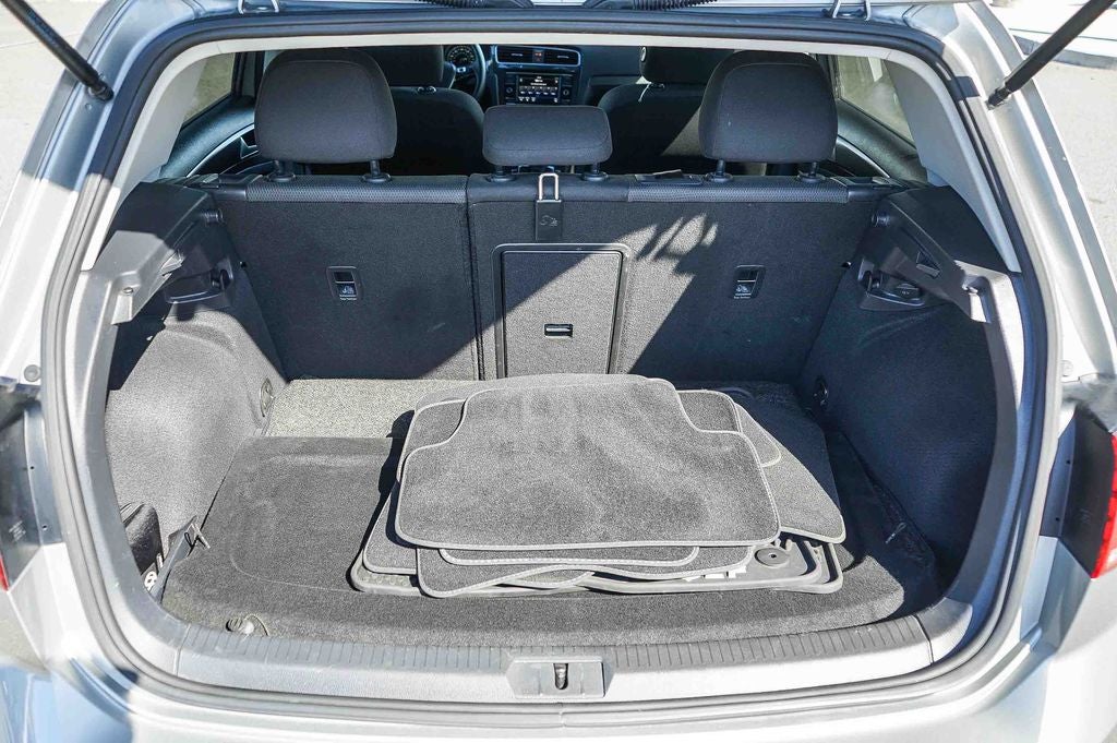 2019 Volkswagen Golf S