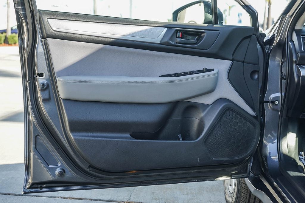 2019 Subaru Outback 2.5i