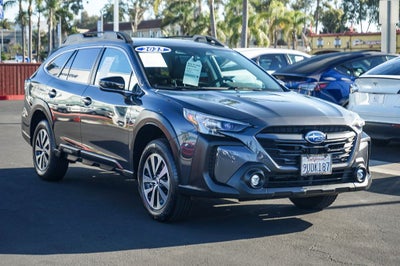 2025 Subaru Outback Premium