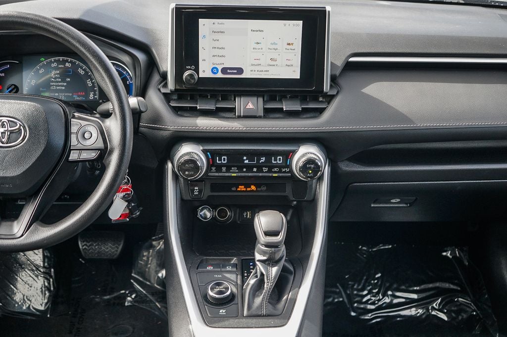 2023 Toyota RAV4 Hybrid LE