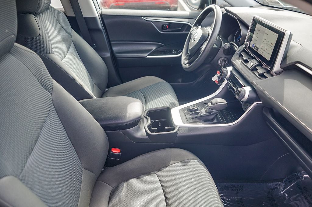 2023 Toyota RAV4 Hybrid LE