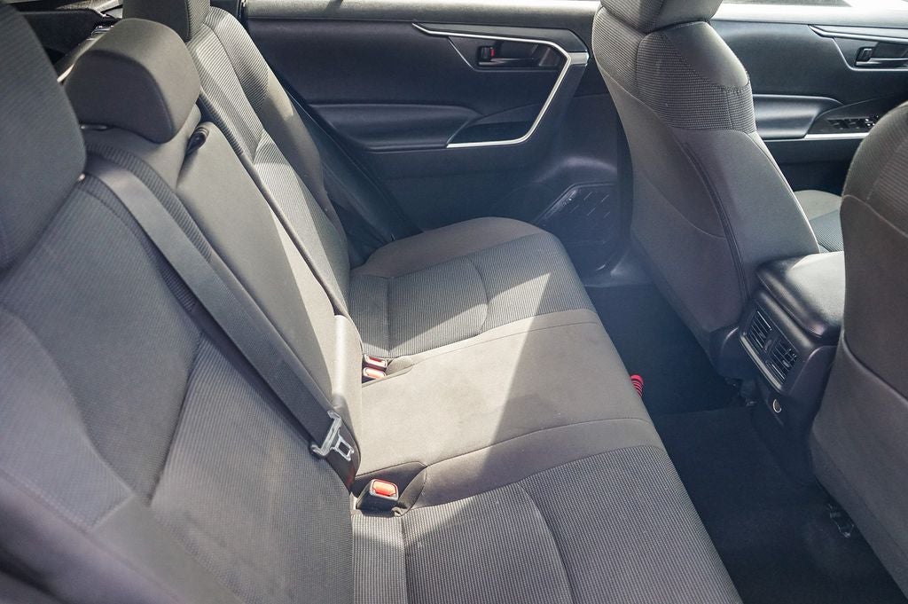 2023 Toyota RAV4 Hybrid LE