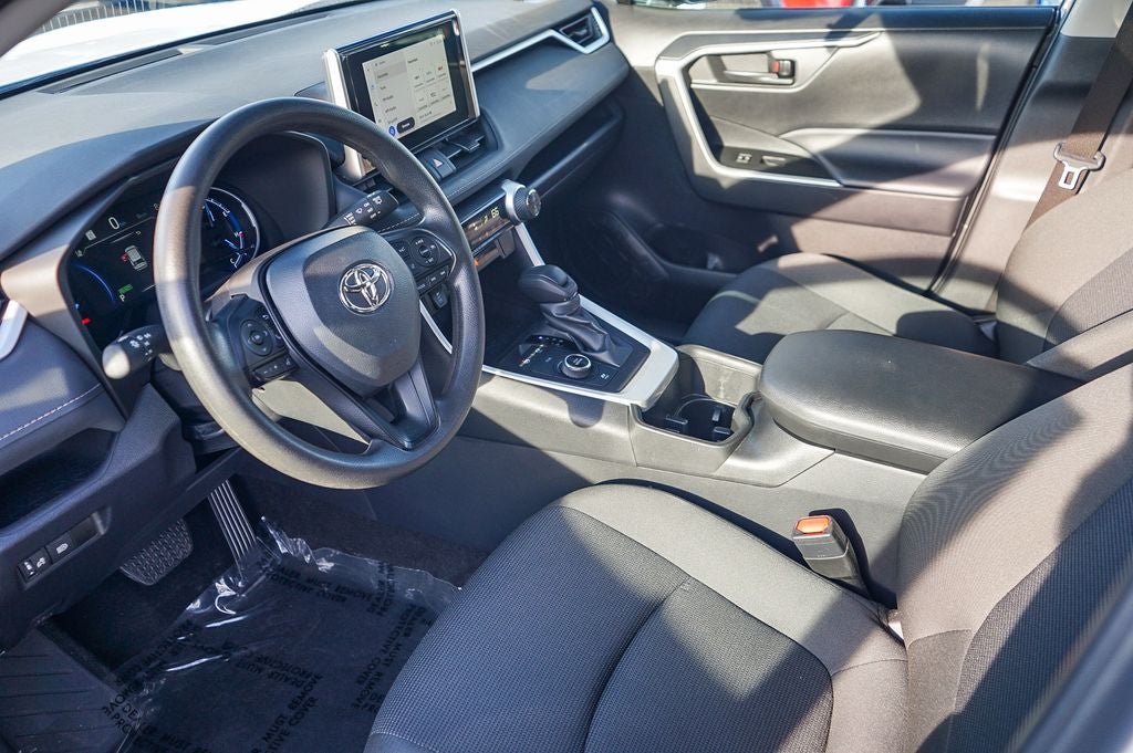 2024 Toyota RAV4 Hybrid LE