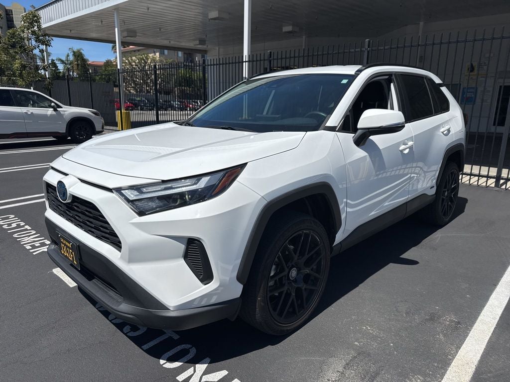 2023 Toyota RAV4 Hybrid XLE