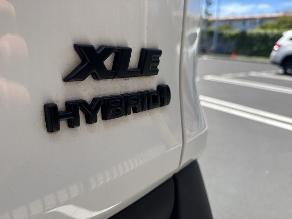 2023 Toyota RAV4 Hybrid XLE