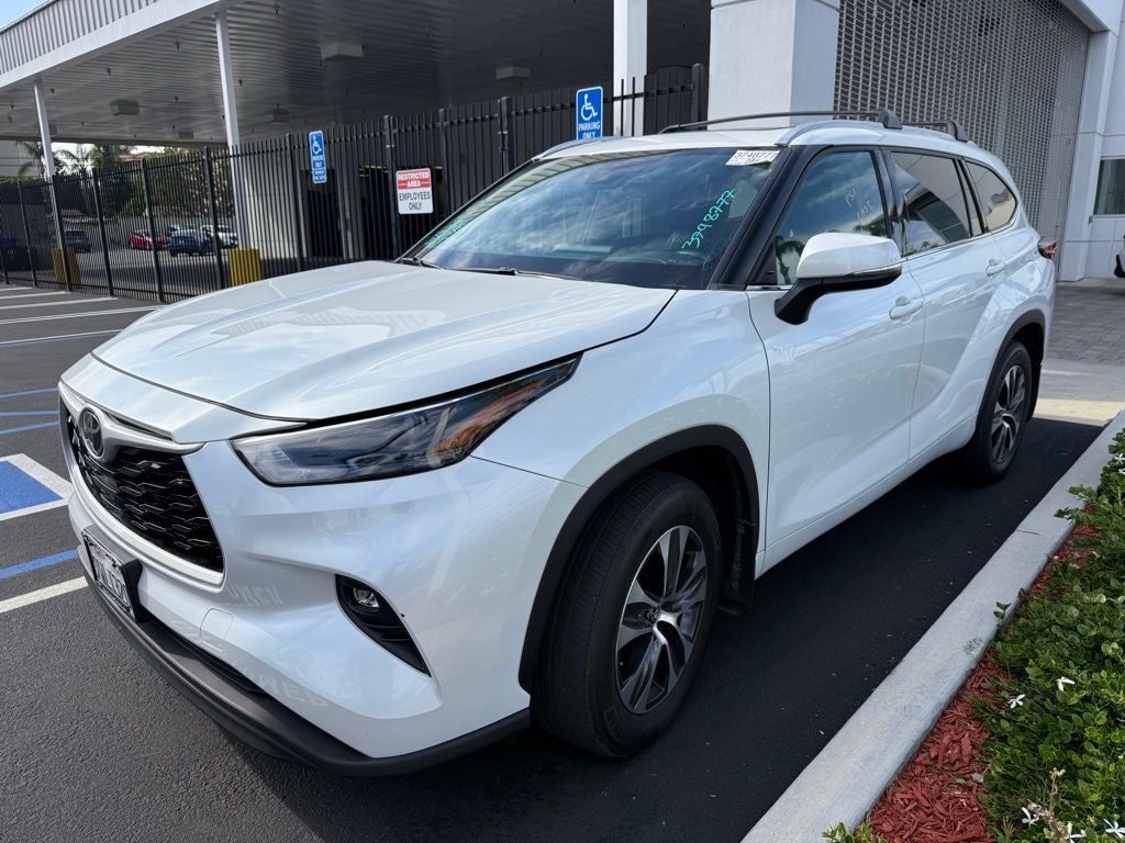 2022 Toyota Highlander XLE