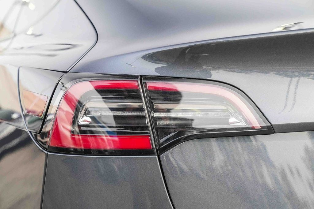 2022 Tesla Model 3 Base