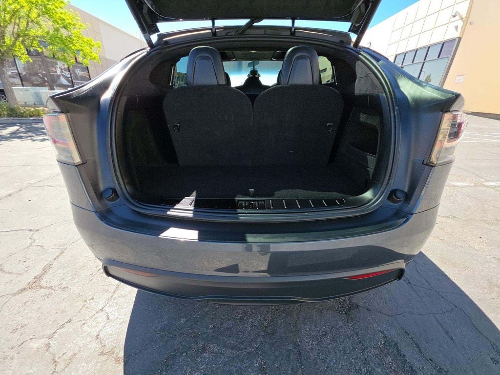 2023 Tesla Model X Standard Range