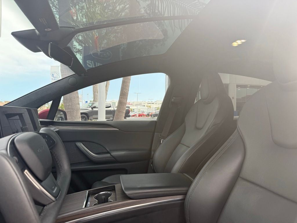 2023 Tesla Model X Standard Range