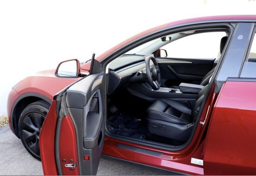 2024 Tesla Model Y Long Range