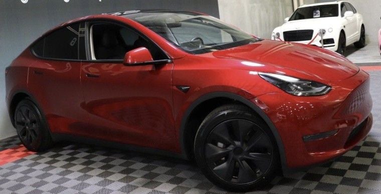 2024 Tesla Model Y Long Range