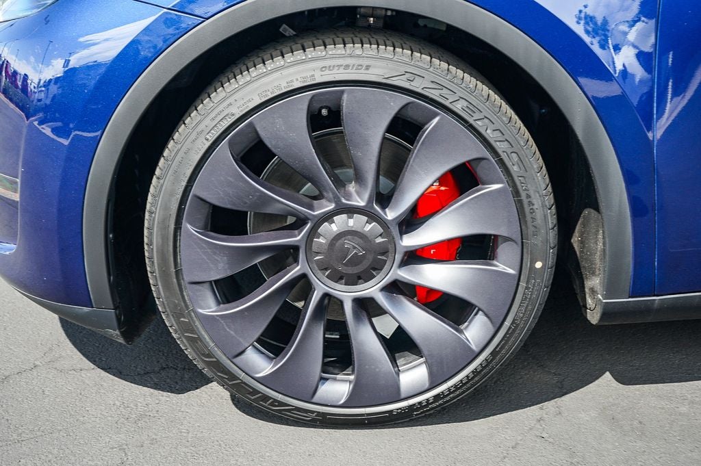 2024 Tesla Model Y Performance