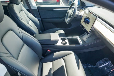 2024 Tesla Model Y Performance