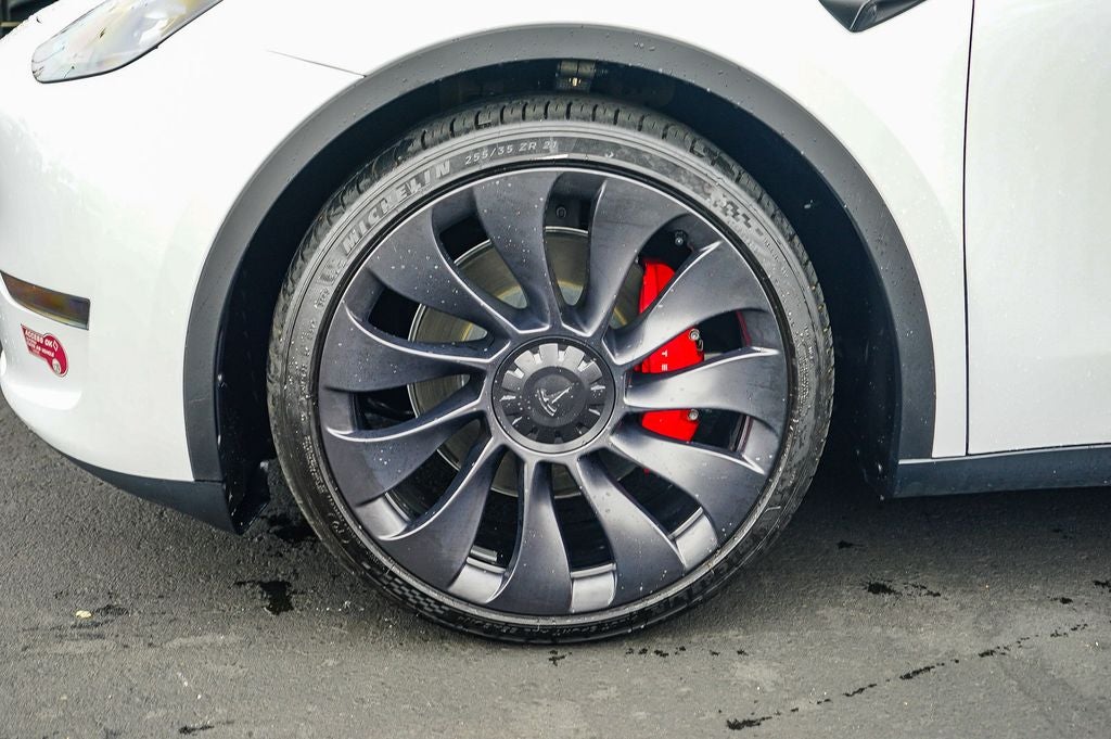 2024 Tesla Model Y Performance